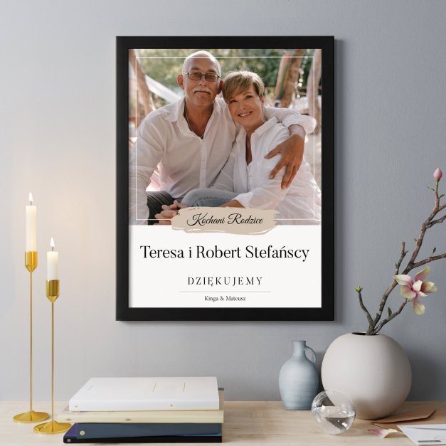 Plakat personalizowany ze zdjęciem w ramce z nadrukiem dla rodziców jako podziękowanie ślubne