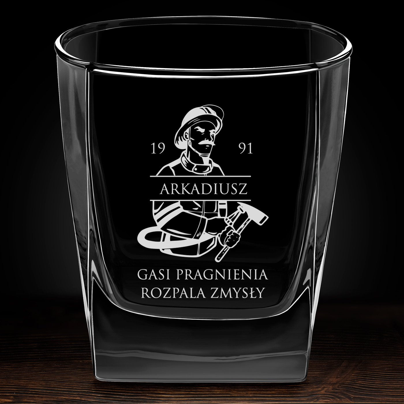 Szklanka do whisky z grawerem dla strażaka na urodziny