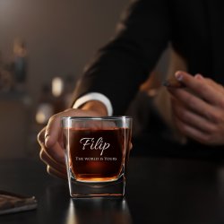 Szklanka do whisky z grawerem dla niego na awans 18 urodziny