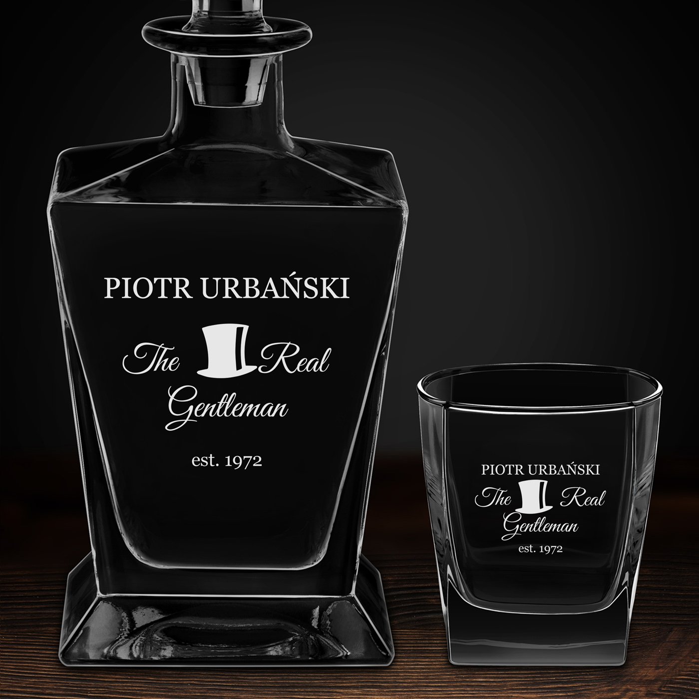 Karafka do whisky pyramid z 4 szklankami capitol i grawerem dla gentlemana na urodziny