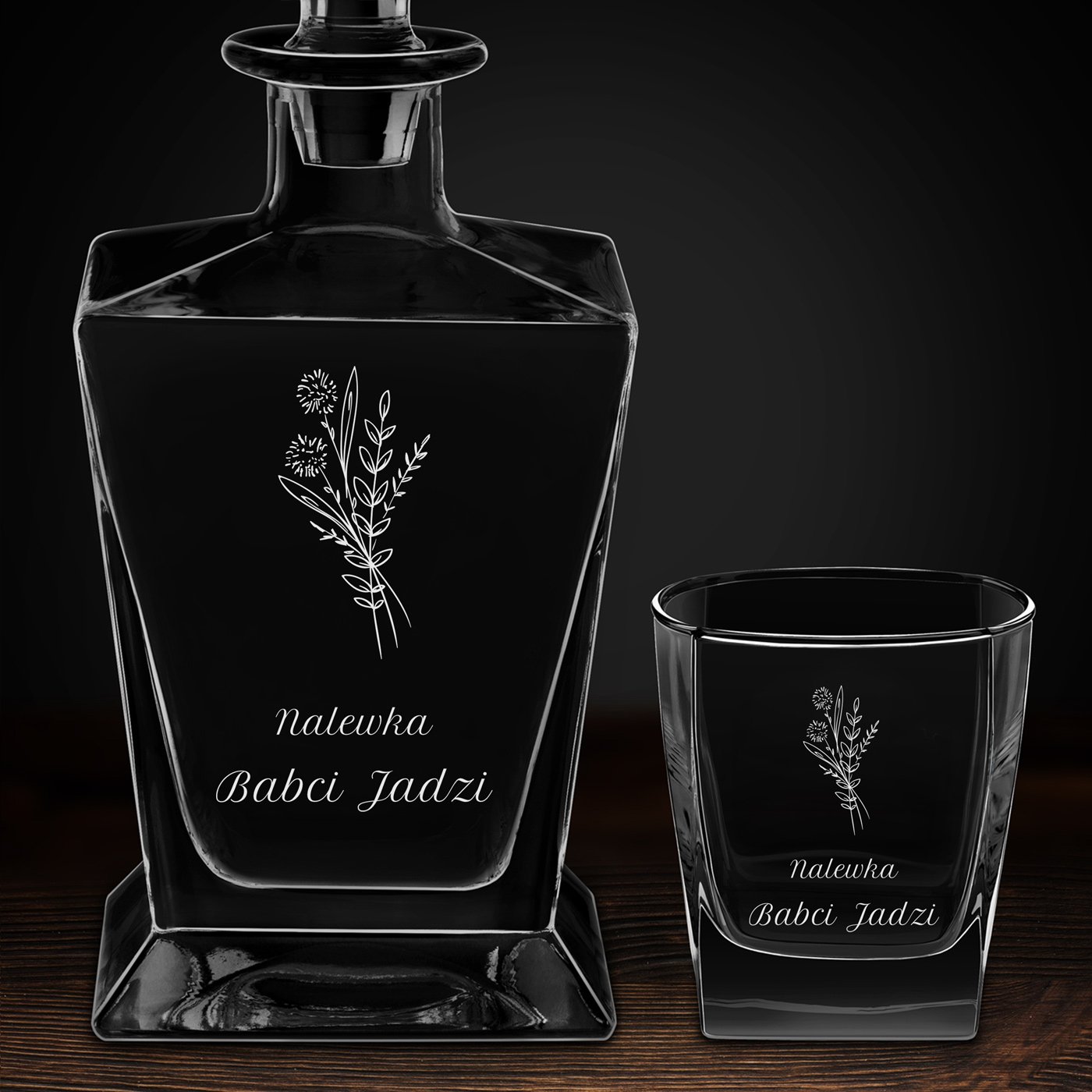 Karafka do whisky pyramid z 2 szklankami capitol i grawerem dla babci