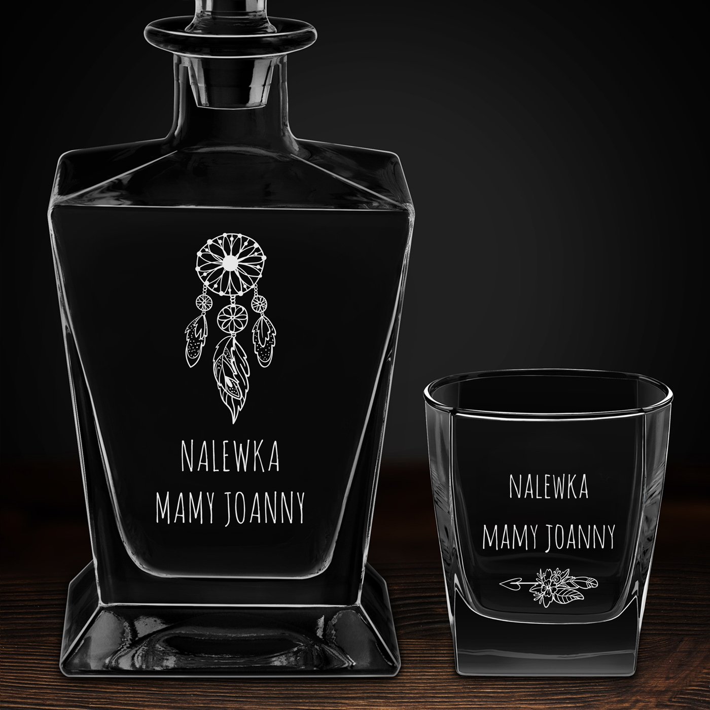 Karafka do whisky pyramid z 2 szklankami capitol i grawerem dla mamy
