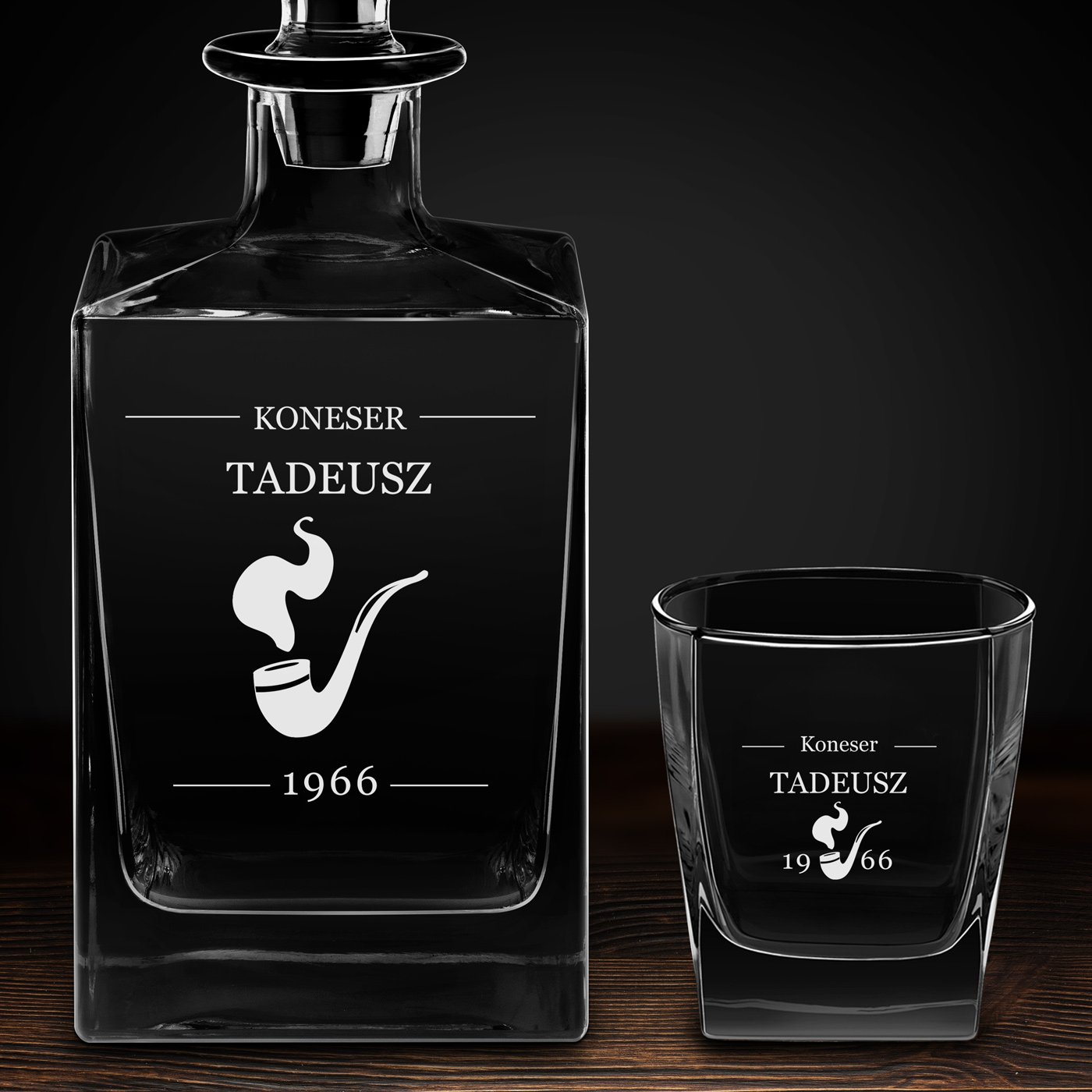 Karafka do whisky cube z 2 szklankami i grawerem dla konesera na urodziny