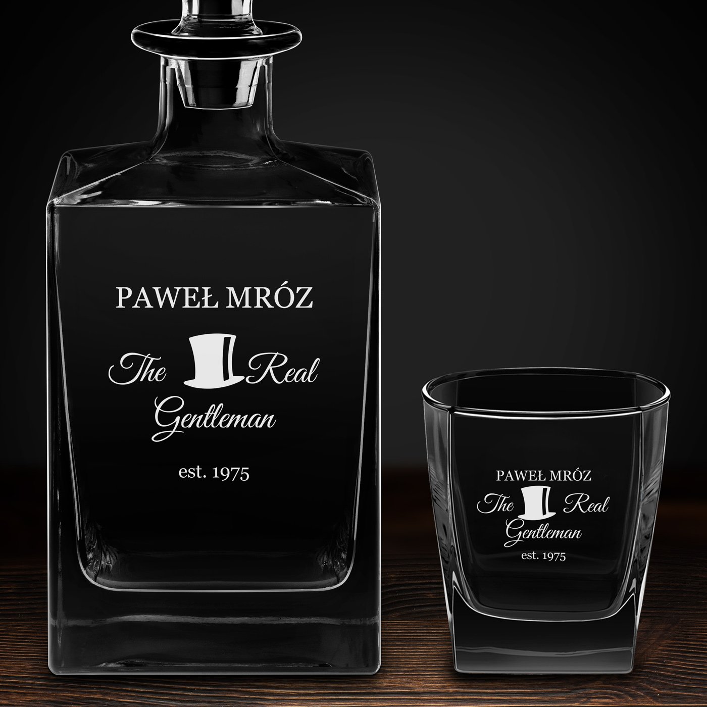 Karafka do whisky cube z 4 szklankami i grawerem dla gentlemana na urodziny