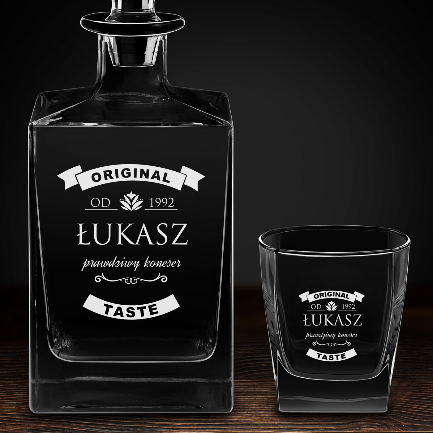 Karafka do whisky cube z 4 szklankami i grawerem dla niego na urodziny