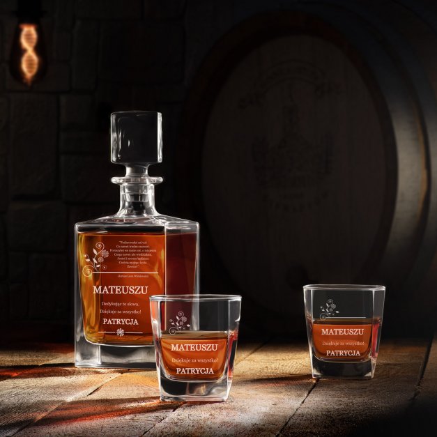 Karafka do whisky cube z 2 szklankami i grawerem dla niego