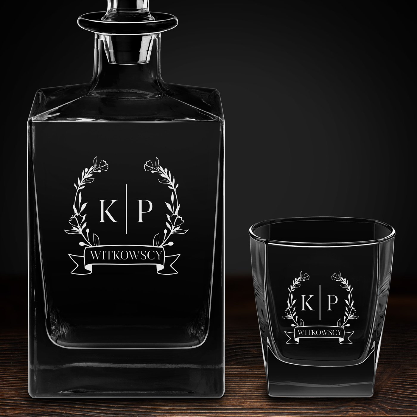 Karafka do whisky cube z 2 szklankami i grawerem dla pary na ślub rocznicę parapetówkę