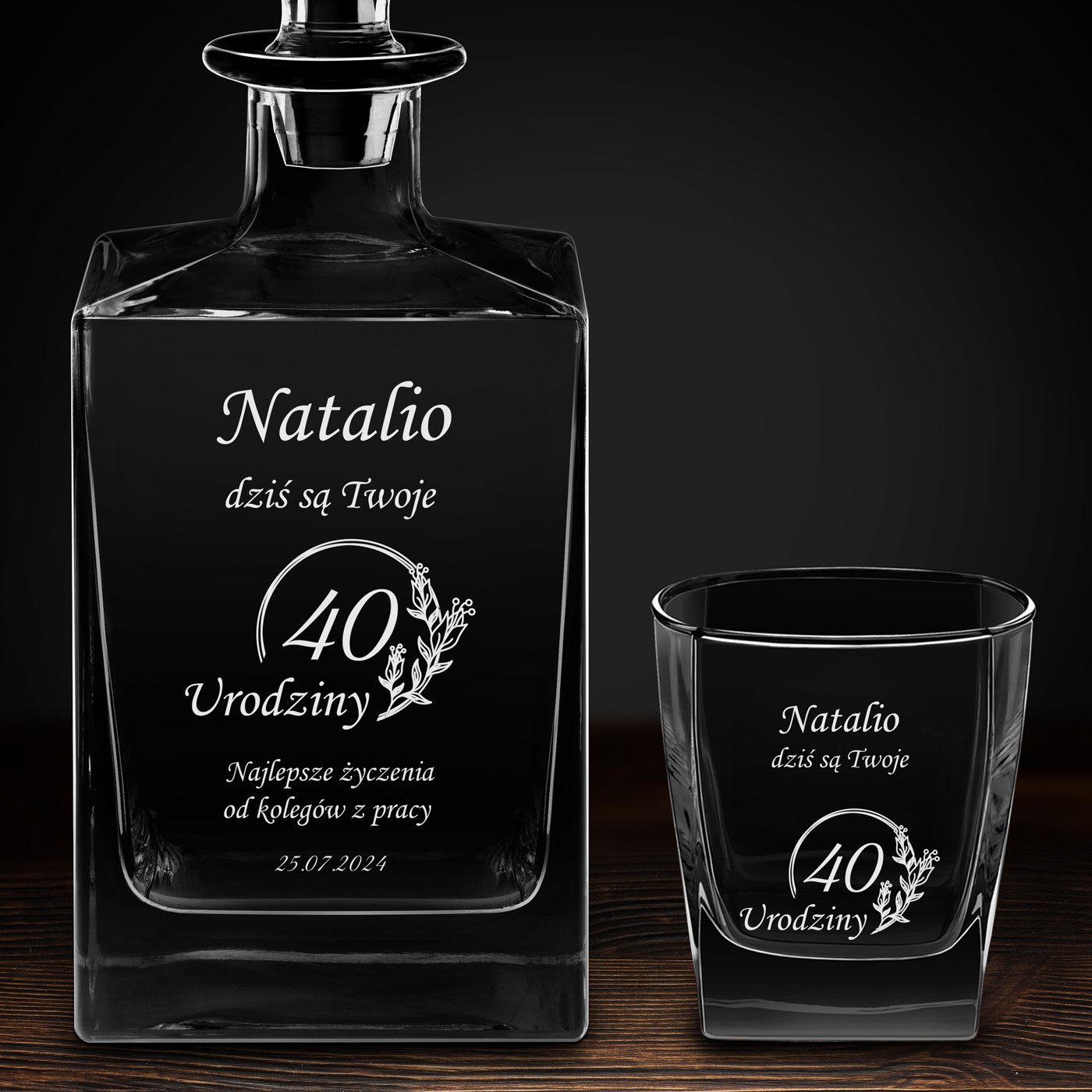 Karafka do whisky cube z 4 szklankami i grawerem dla koleżanki na 40 urodziny