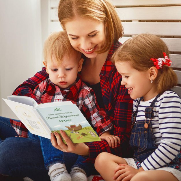 Biblia w etui z nadrukiem dla chłopca na chrzest komunię