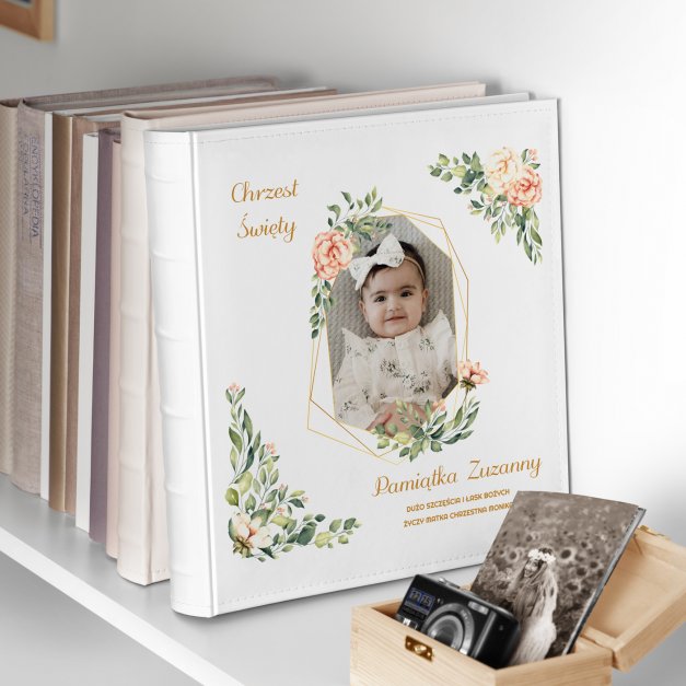 Duży album na zdjęcia z Twoim zdjęciem dla dziewczynki na chrzest