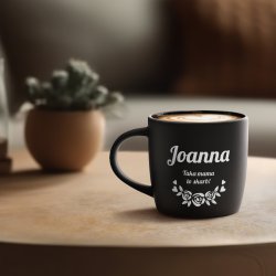 Kubek ceramiczny czarny środek czarny z grawerem dla mamy