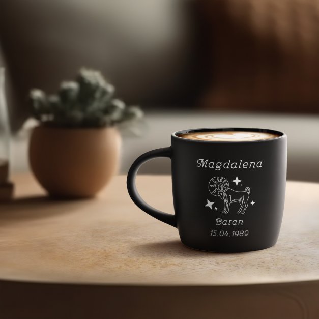 Kubek ceramiczny czarny środek czarny z grawerem dla niej na urodziny imieniny