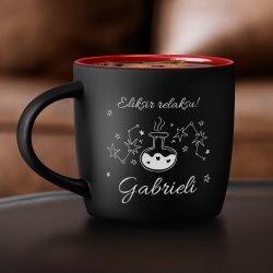 Kubek ceramiczny czarny środek czerwony z grawerem dla niej na imieniny