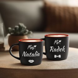 Kubki ceramiczne czarne z czerwonym środkiem x2 z grawerem dla pary na ślub rocznicę parapetówkę