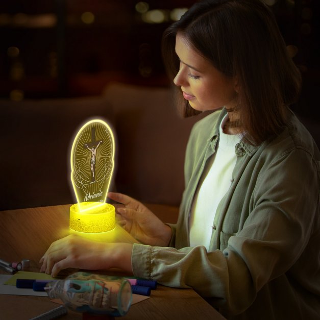 Lampka LED L 3D z nadrukiem na szkle akrylowym dla niego księdza chłopca na chrzest komunię