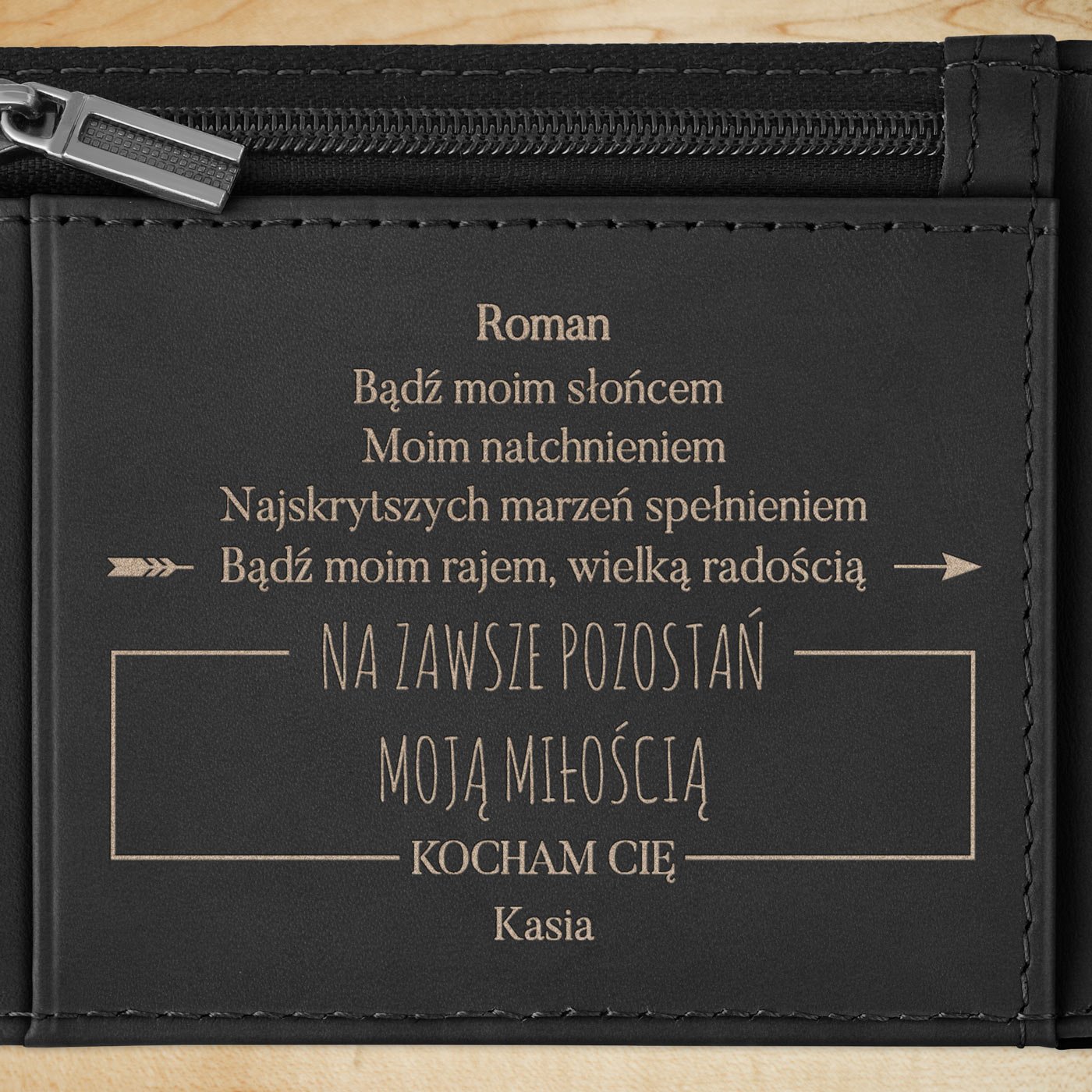 Smart portfel skórzany z grawerem w kolorze czarnym dla chłopaka narzeczonego męża