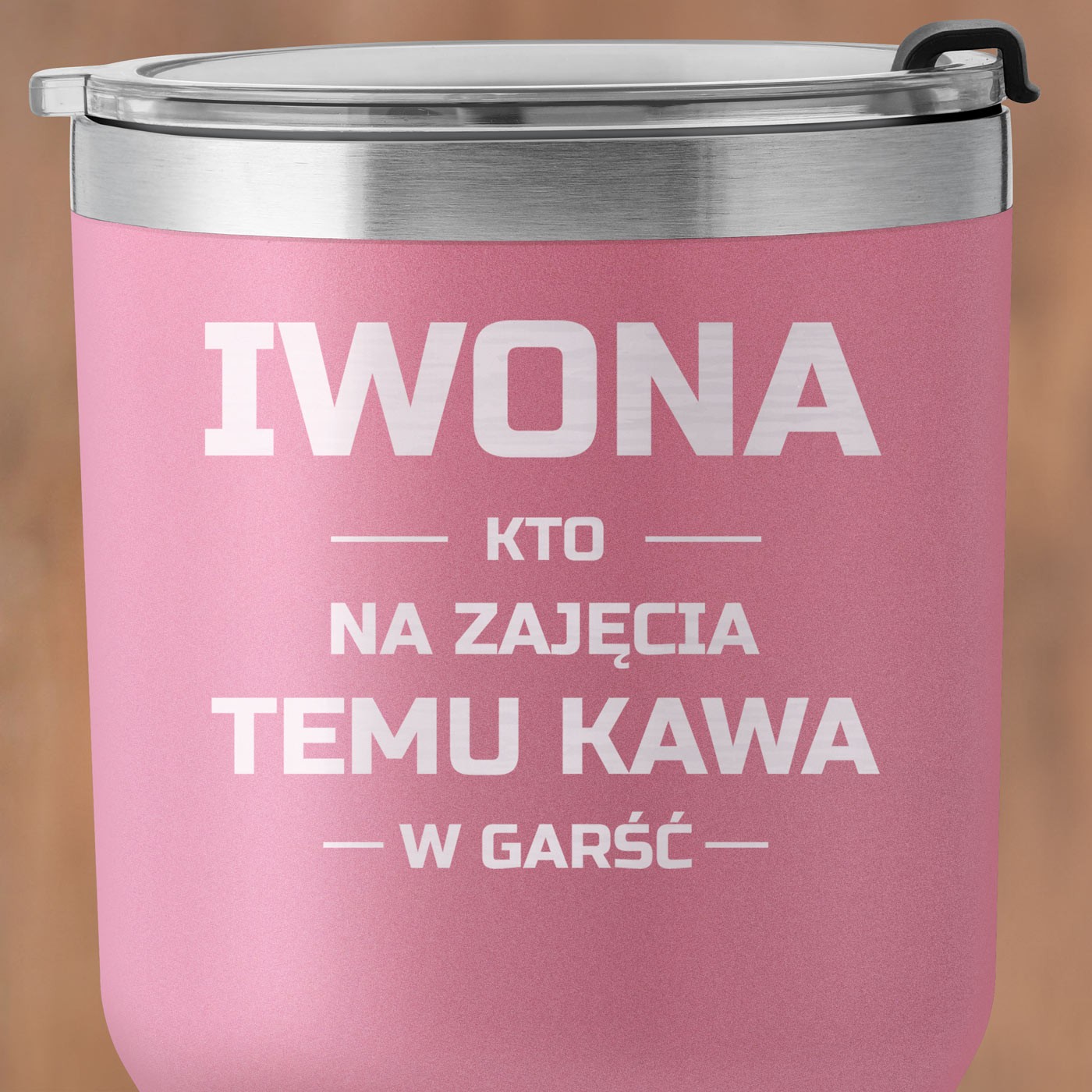 Różowy kubek termiczny z własnym grawerem dla studentki na imieniny