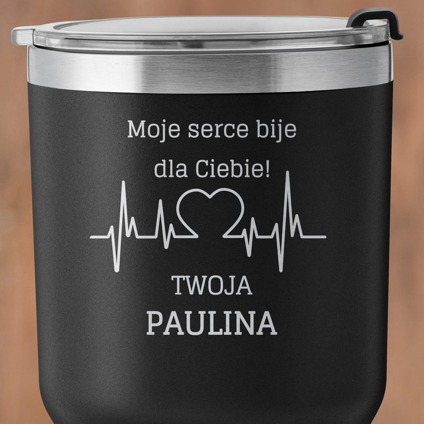 Czarny kubek termiczny z własnym grawerem dla chłopaka męża na walentynki rocznicę