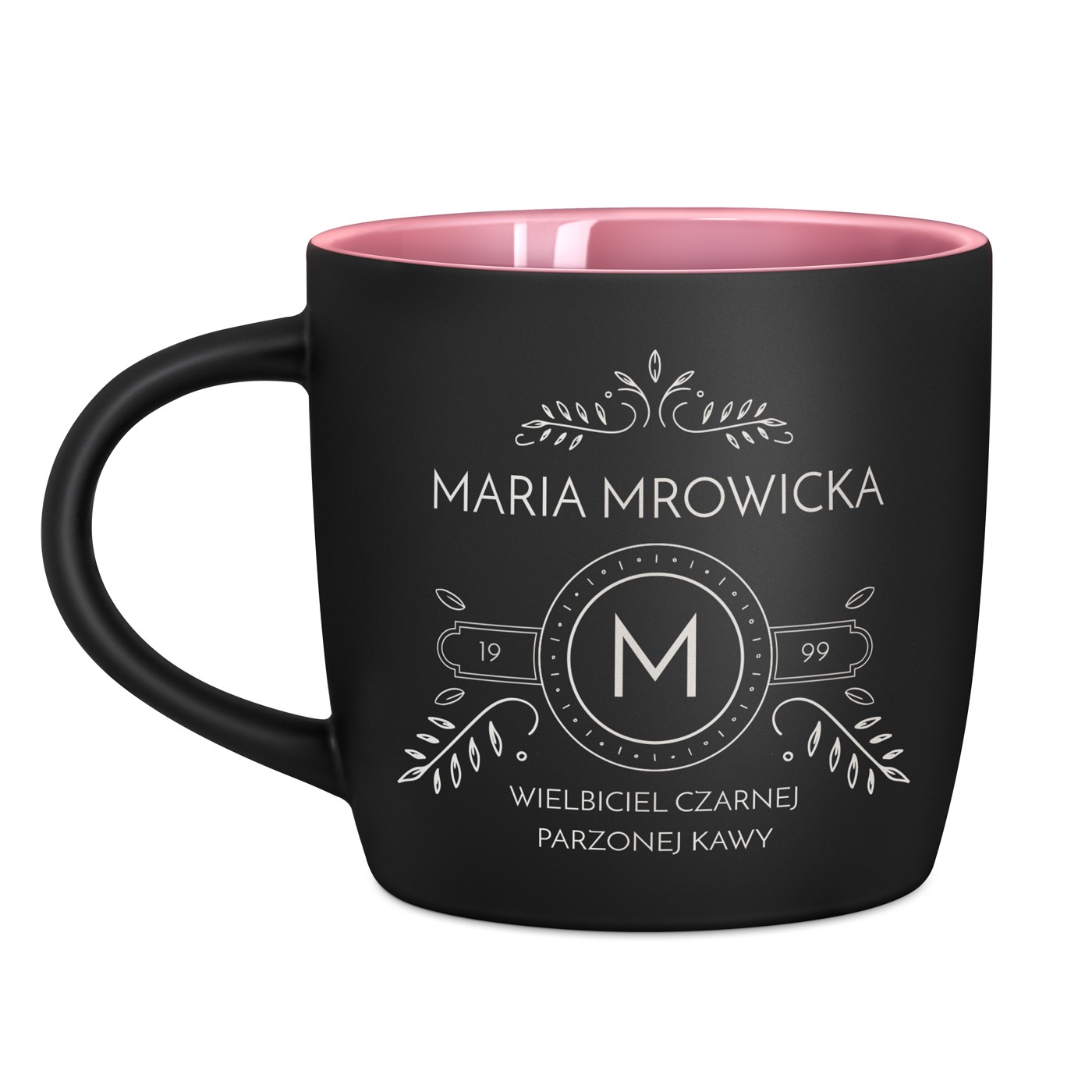 Kubek ceramiczny czarny środek różowy z grawerem dla kawosza na urodziny