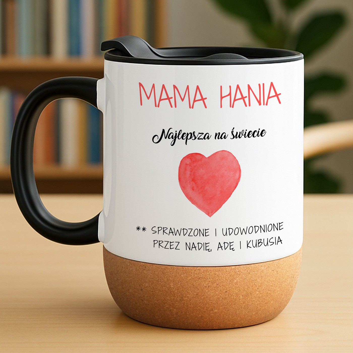 Kubek ceramiczny biały z przykrywką dla mamy na urodziny