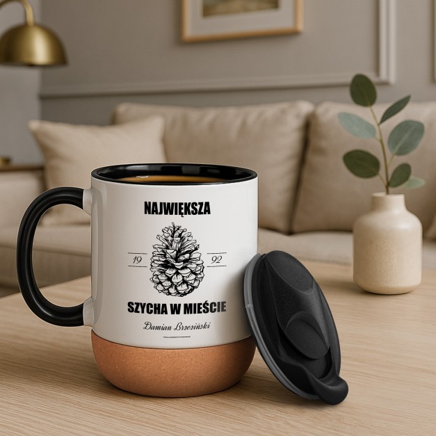 Kubek ceramiczny biały z przykrywką dla niego na urodziny