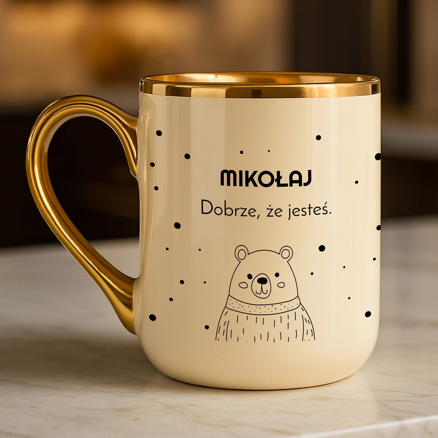 Kubek ceramiczny ze złotym rantem i uchem dla niego na urodziny