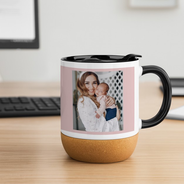 Kubek ceramiczny biały z przykrywką dla mamy pierwszy dzień mamy