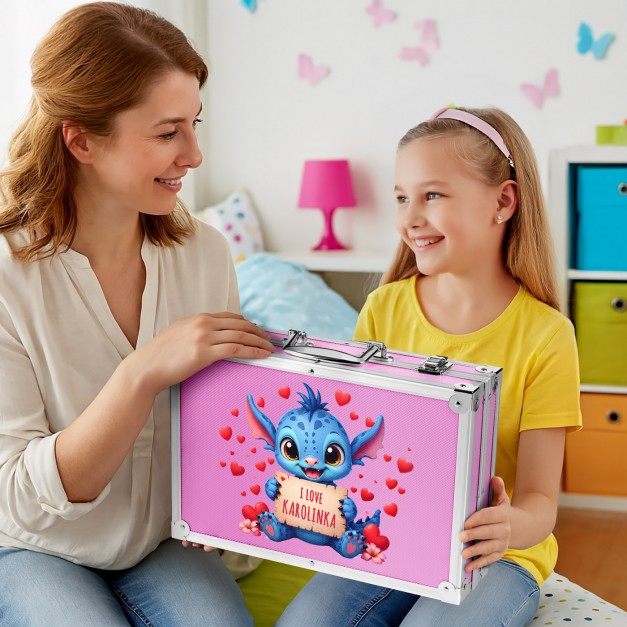 Zestaw artystyczny dla dziewczynki ze smokiem na urodziny