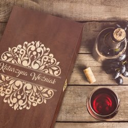 Skrzynka brązowa XL na wino z grawerem dla niej